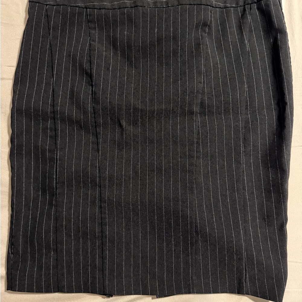 Classic Black Pinstripe Pencil Skirt - Sleek Professional Style